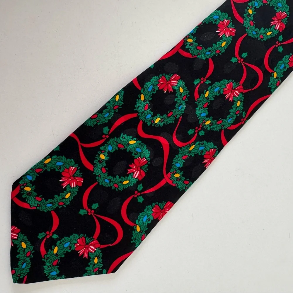 Addiction Black Silk Christmas Tie with Red and Green Wreaths
